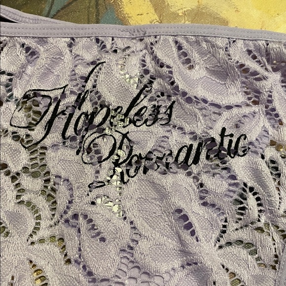 Panty - Picture 3 of 4